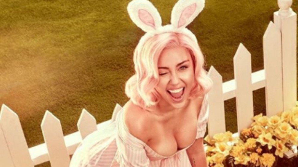Miley Cyrus anunció posible regreso de Hanna Montana… ¿Para adultos? (Fotos + video)