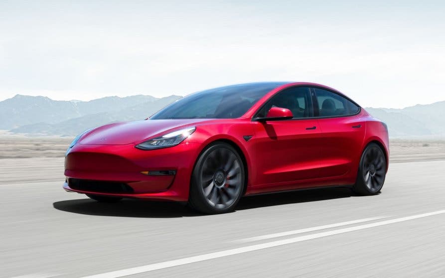 Hertz encarga 100 mil vehículos eléctricos Tesla Modelo 3