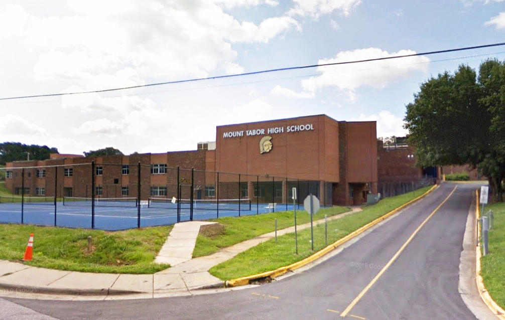 Reportan tiroteo en secundaria de Carolina del Norte