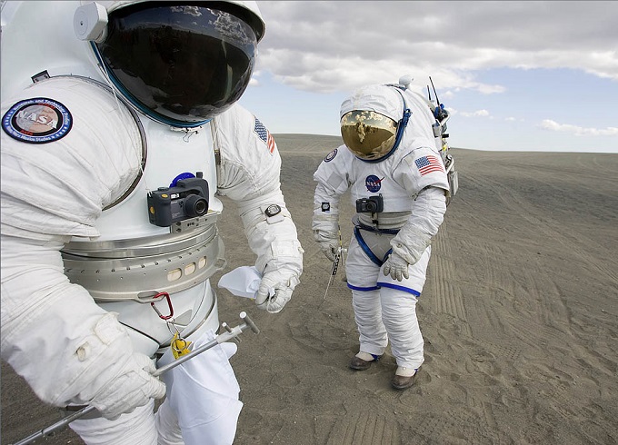 NASA tiene pensado presentar nuevos trajes para futuras misiones a Marte