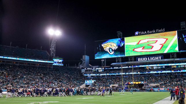 NFL: Jugadores de Titans y Jaguars rezaron por la salud de Damar Hamlin