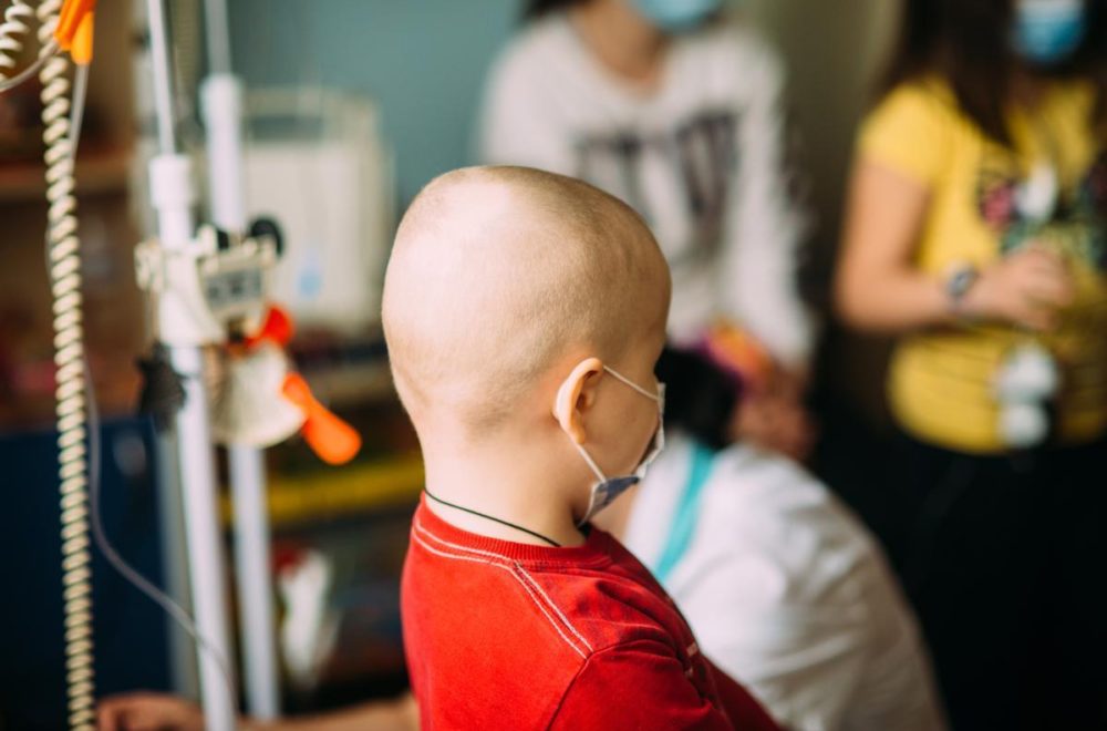 Nuevo tratamiento con células muestra eficacia contra cáncer en niños