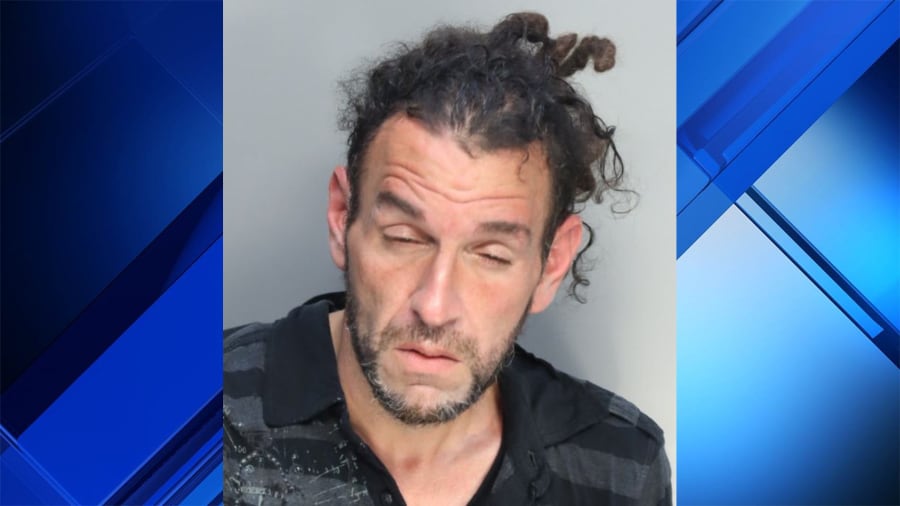 Depredador sexual se hacía pasar por mujer para atraer a menores de edad en Hialeah