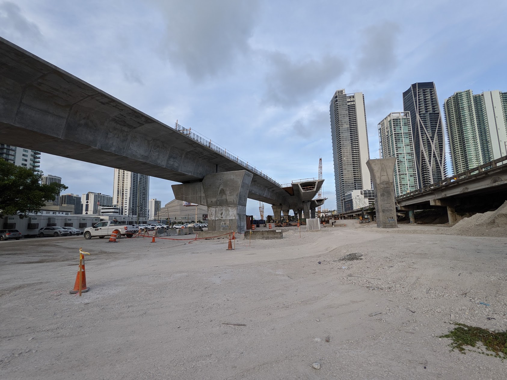 Avanzan los trabajos de construcción del Puente Signature en Downtown Miami