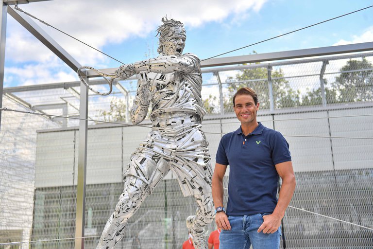 ¡Histórico! Así es la estatua de 800 kilos que Roland Garros le hizo a Rafael Nadal