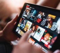 Netflix comienza cobro adicional para clientes que comparten sus cuentas
