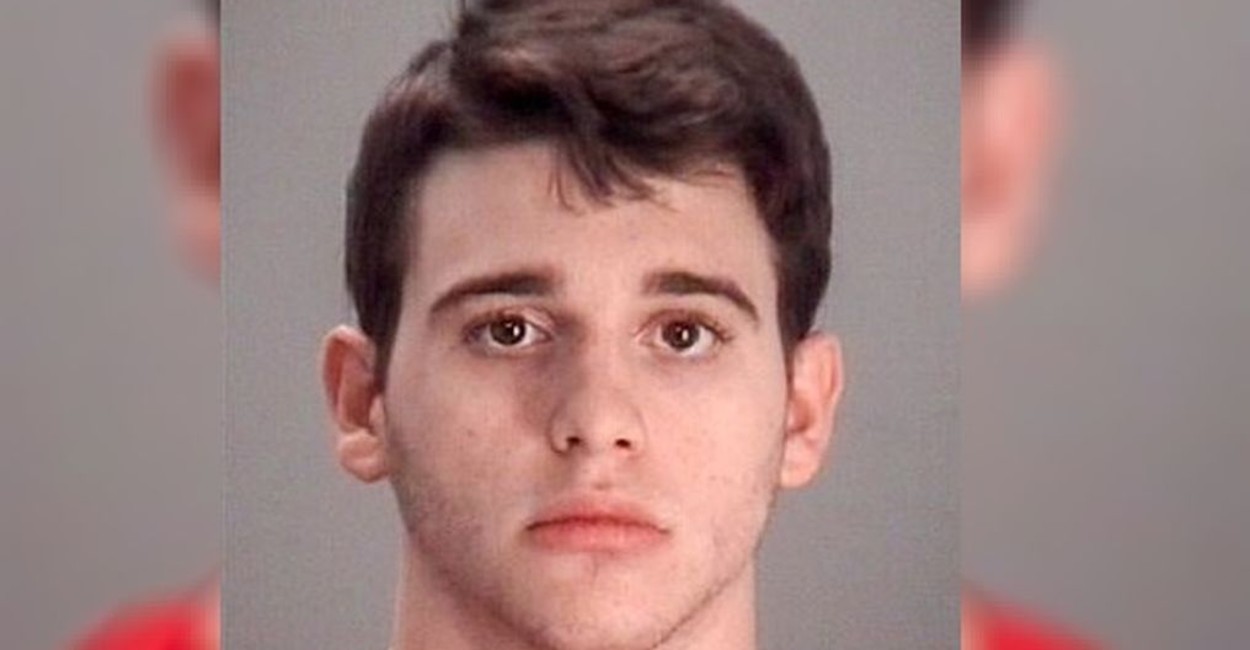 Estudiante fue acusado de ofrecer $ 100.000 para asesinar a empleado de escuela en Florida