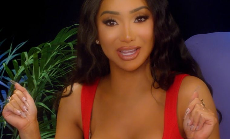Nikita Dragun es arrestada por caminar desnuda en Miami Beach