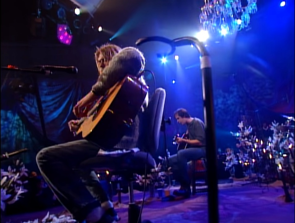 Venden guitarra que usó Kurt Cobain en MTV Unplugged
