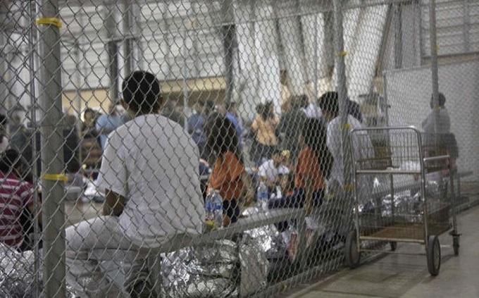 Centro de detención de niños inmigrantes fue abierto para los periodistas