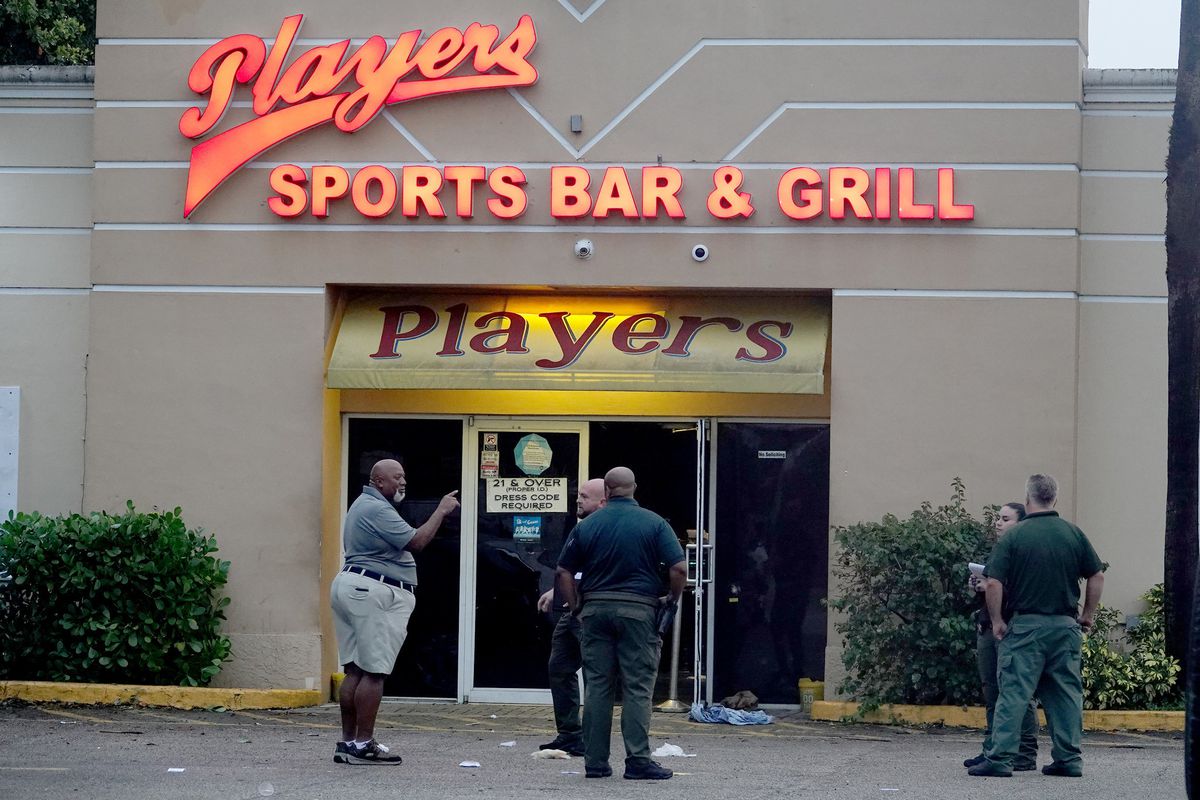 Al menos cuatro heridos tras tiroteo en un bar de North Lauderdale