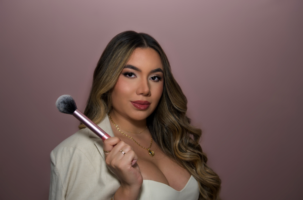 Oriana Cortez destaca la belleza en su máxima expresión