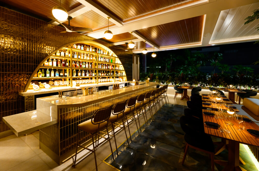 La Lincoln Road se baña de Oro, un nuevo restaurante inspirado en lujo y glamour