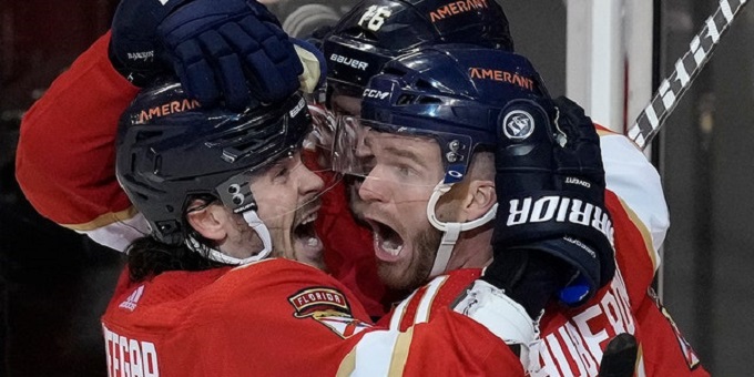 Jonathan Huberdeau fue el héroe en la victoria de Florida Panthers