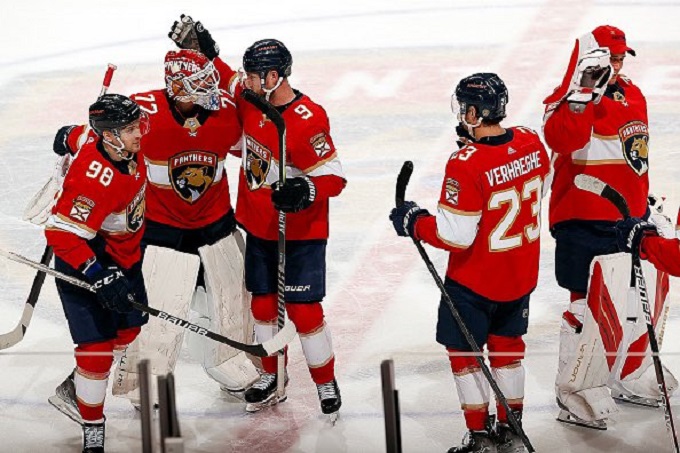Jonathan Huberdeau extendió racha de victorias de Florida Panthers