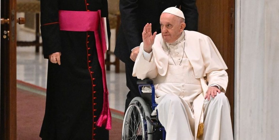 El papa Francisco desestima rumores de que planea renunciar