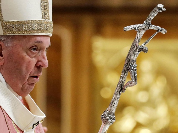 Papa Francisco elevó una oración por los afectados en Surfside