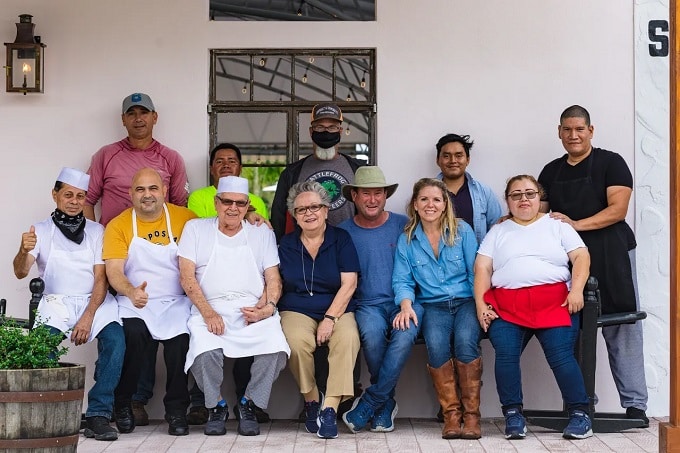 Pareja cubana reabrió su icónico restaurante en Miami
