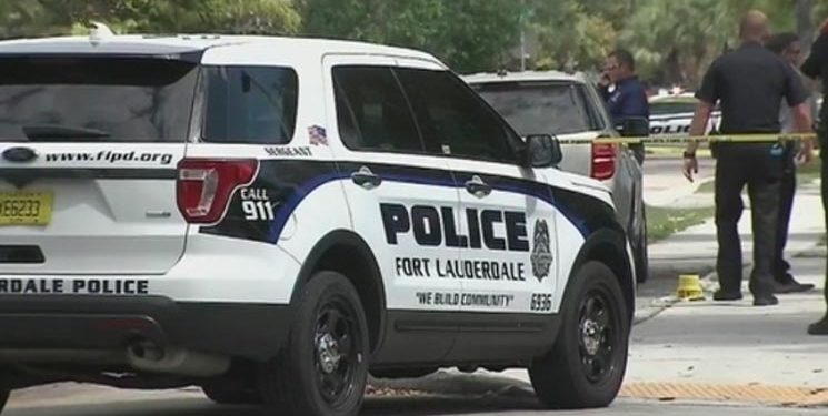 Florida: Estudiante murió tras caer del tercer piso de su escuela