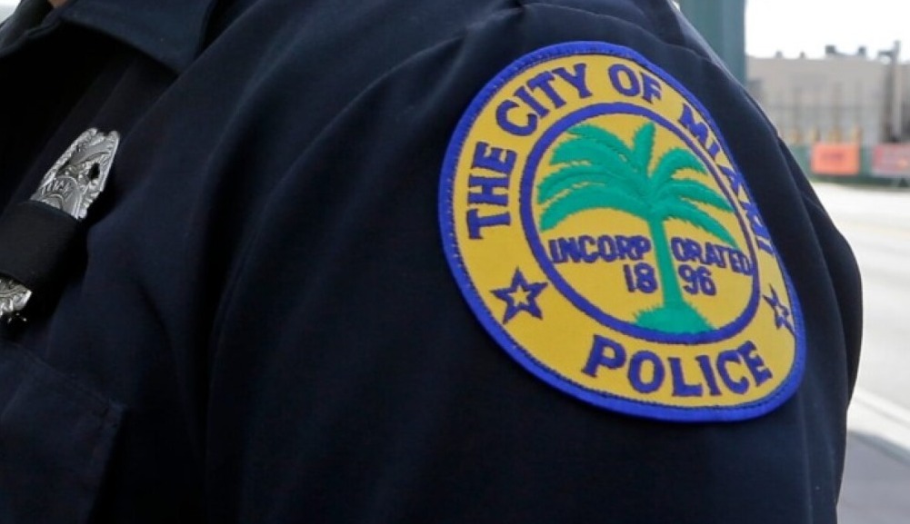 Policía de Miami arrestado por DUI: estaba inconsciente y armado