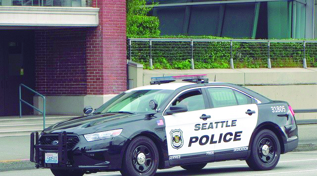 ¿La Seguridad pierde la batalla? Ayuntamiento de Seattle eliminó fondos y bajó salarios de policías