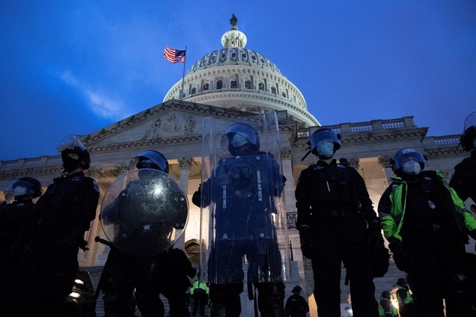 Policías pidieron refuerzos durante los hechos del Capitolio