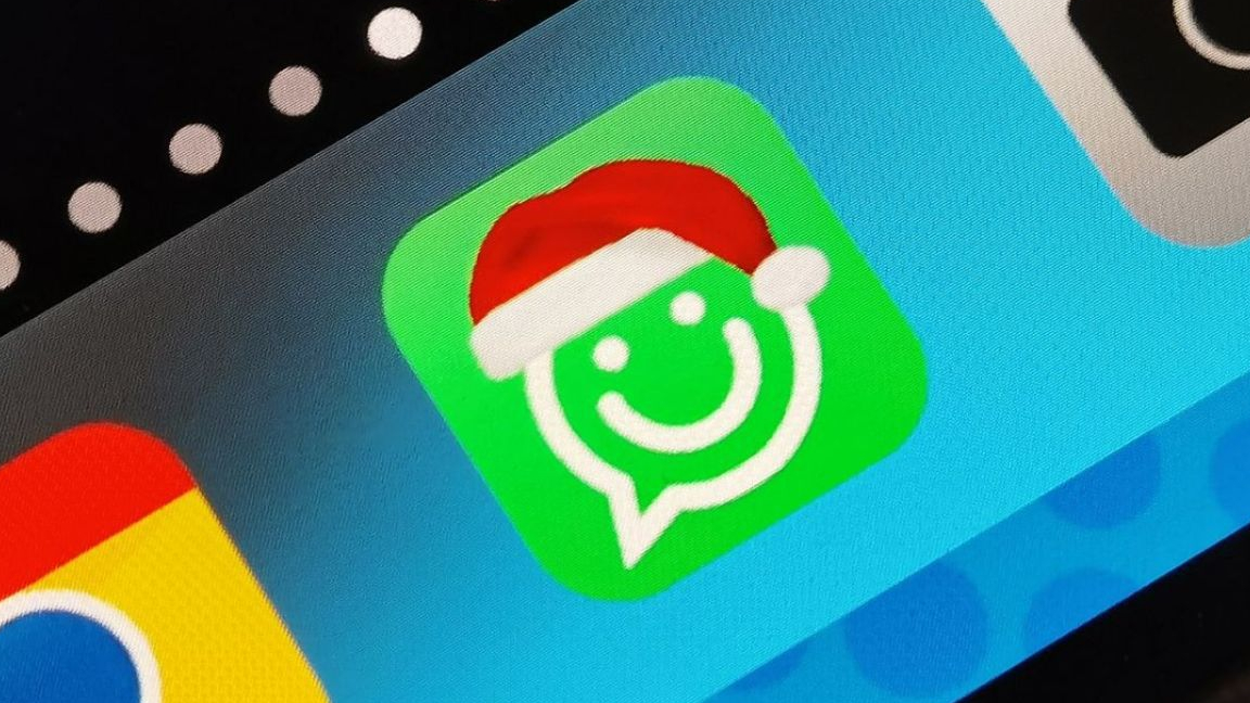 Cómo ponerle el gorrito de Santa Claus al icono de WhatsApp (Video)