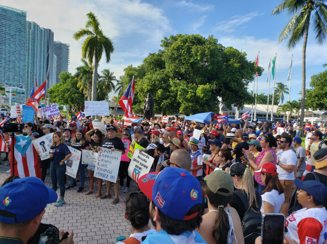 Tras el escándalo: Puertorriqueños en Miami pidieron renuncia al gobernador Rosselló