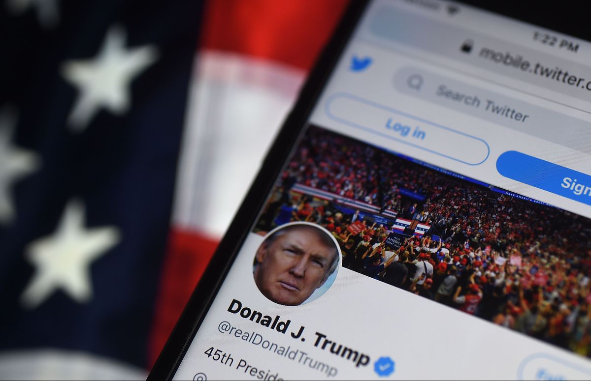 Donald Trump solicitó a un juez de Florida que fuerce a Twitter a regresarle su cuenta