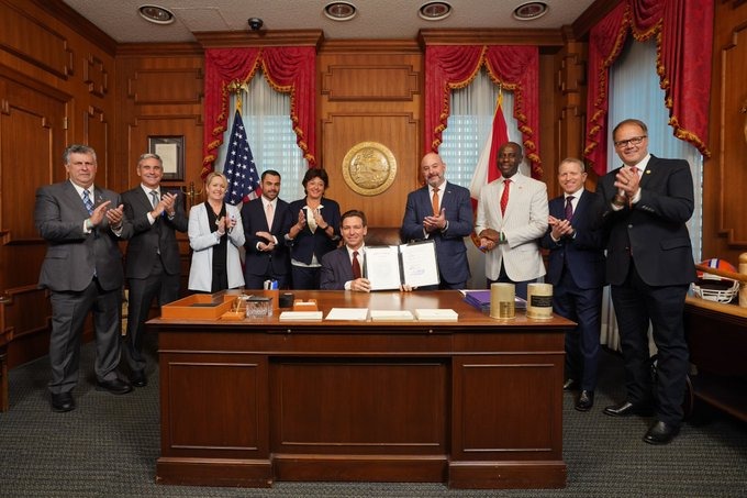 Gobernador DeSantis firma ley que facilita condenar a muerte en Florida