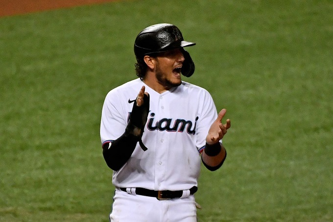 Miguel Rojas espera que Marlins tenga un cierre de campaña mejor