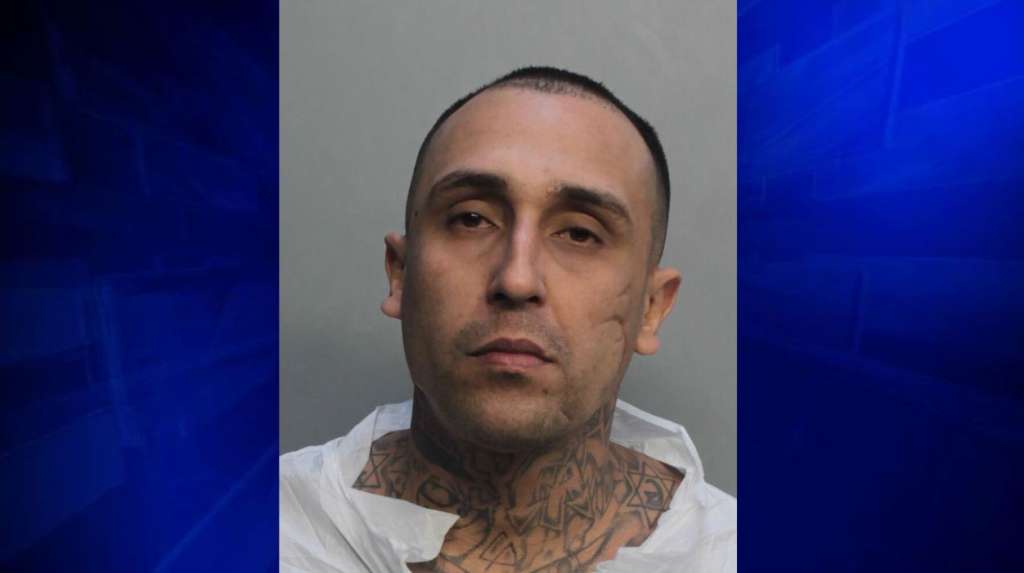 Ladrón en Miami Beach fue capturado tras dejar su billetera en la casa que robó
