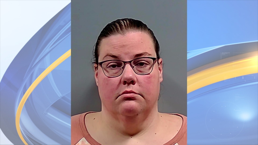 Profesora de Florida acusada de romperle el fémur a niña de 3 años