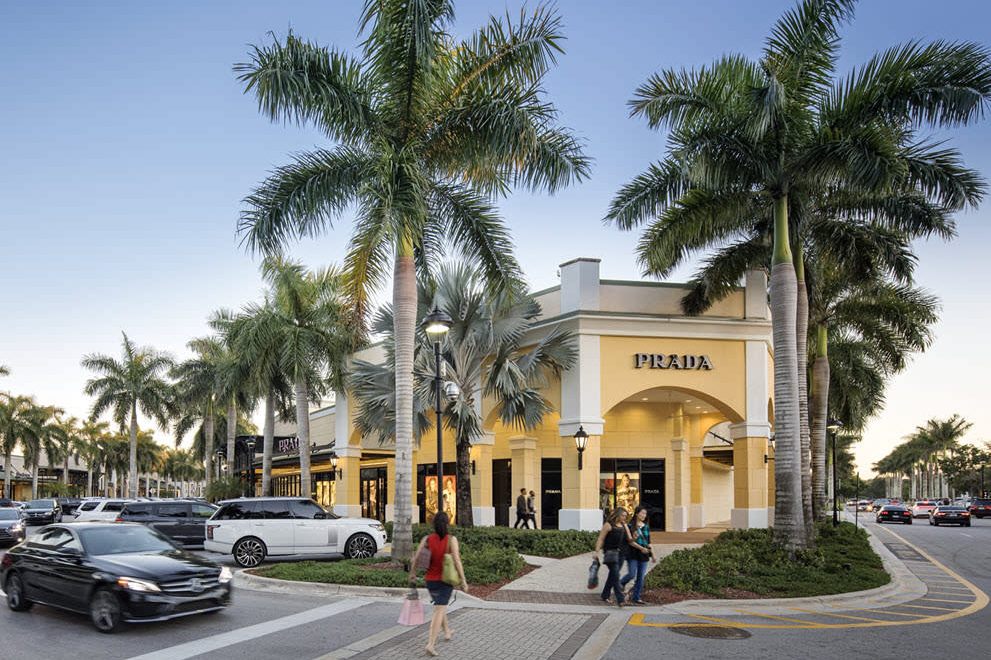 Hombre grabó a dos turistas en probador de H&M en Sawgrass Mills