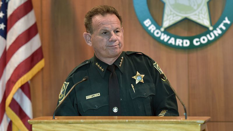 Senado de Florida tiene en sus manos decisión sobre sheriff del condado de Broward