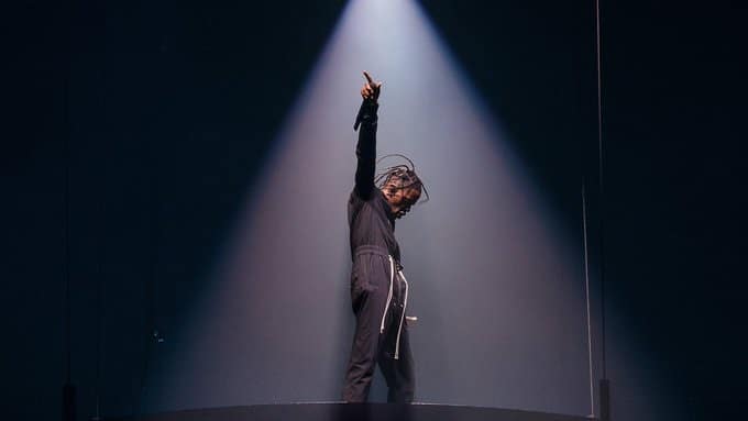 Travis Scott liderará  festival Mirror Mirror en honor a Virgil Abloh