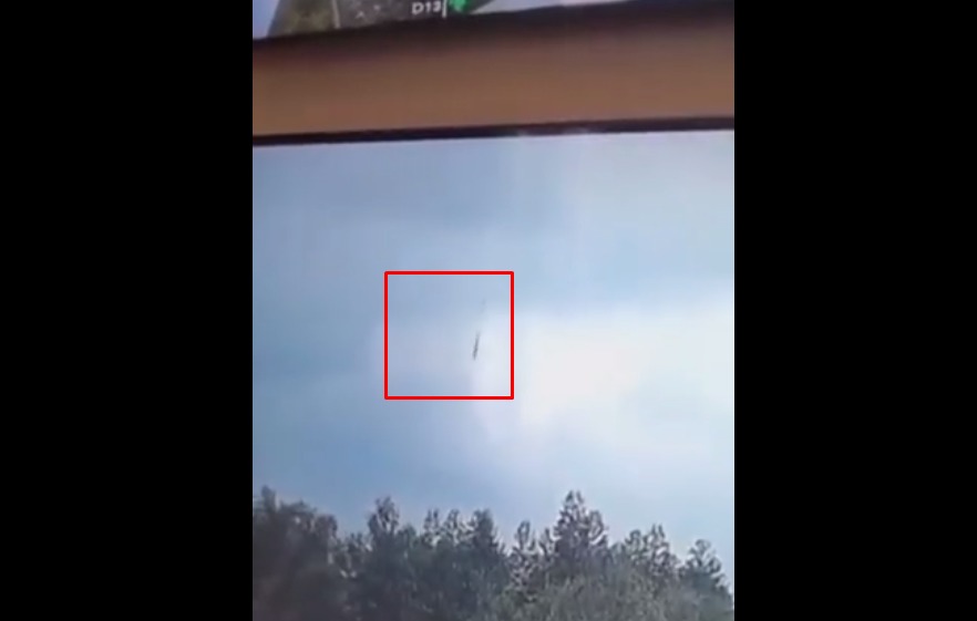 ¡Tragedia aérea! Un avión se estrelló con 133 personas a bordo en China (Videos)