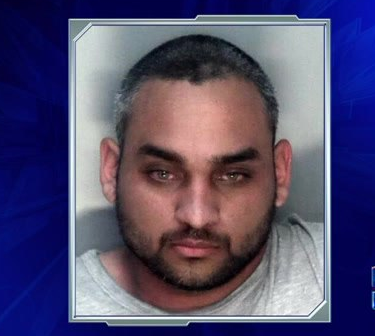 Autoridades policiales detuvieron a un hombre por presuntamente estrangular a una mujer en una parada de bus en Miami