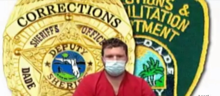 Oficial de policía de Miami-Dade es arrestado por posesión de pornografía infantil
