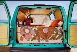  Airbnb ofrece la Máquina del Misterio de "Scooby-Doo" para que te hospedes