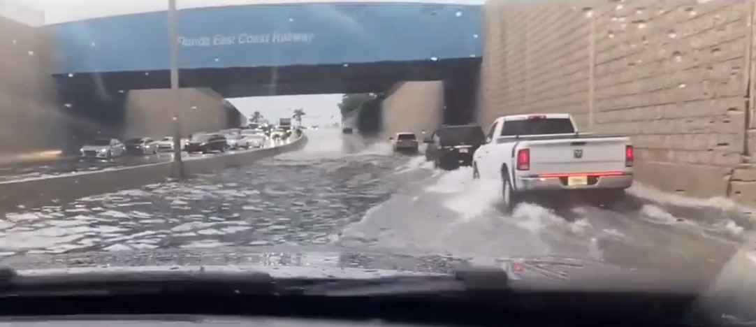 El sur de Florida en emergencia por fuertes lluvias y tormentas