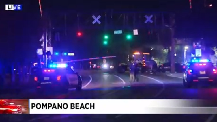 Vehículo choca contra un tren en Pompano Beach