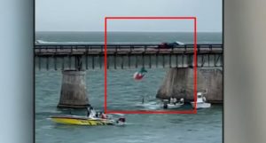 Un muerto y un niño gravemente herido luego de un accidente en parapente en los Cayos de Florida