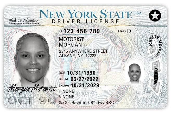Nueva York emite la primera licencia de conducir que recoge el género no binario