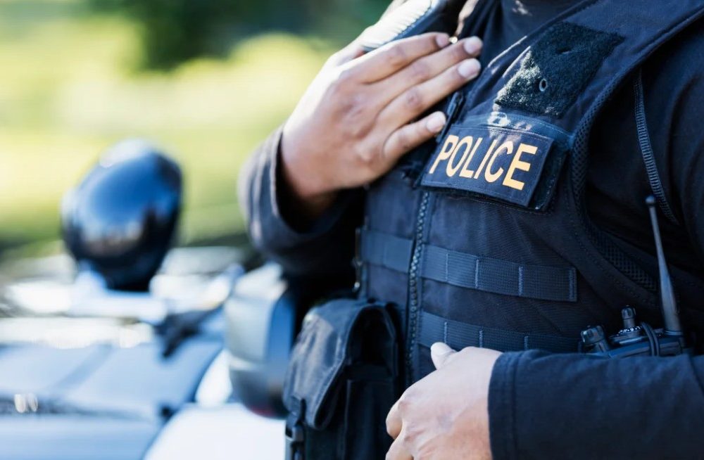 Policía de Florida usó datos de hombre fallecido para pagar caprichos personales