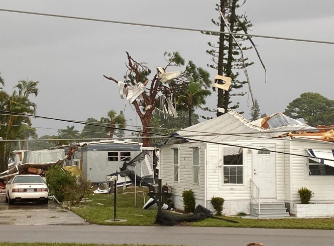 Florida: Imágenes inéditas del primer tornado de 2022