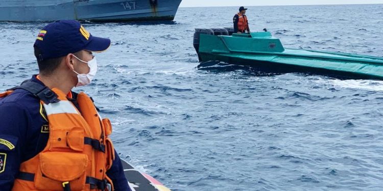 Incautan en Colombia otro submarino con más de dos toneladas de cocaína