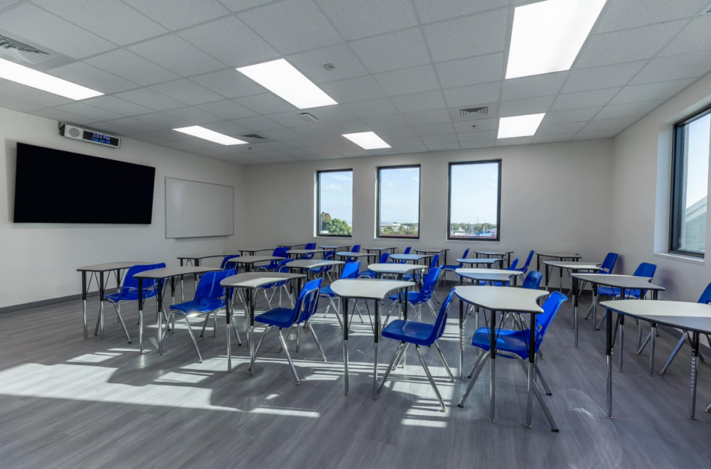 Una secundaria en Destin reducirá sus clases a cuatro días a la semana
