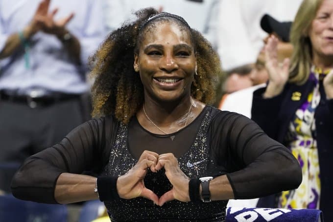 ¡Sin despedida! Serena Williams gana en su debut soñado en el US Open