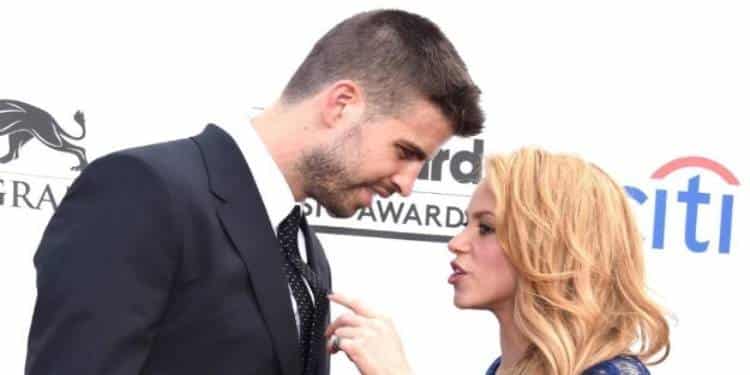 ¡Todos comentan esto! Shakira tenía un mensaje oculto para Piqué en su chaqueta durante partido de béisbol de Milan (+Fotos)
